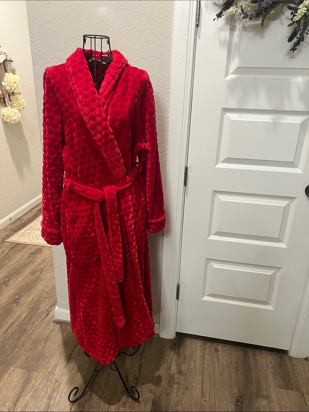 Vintage Jasmine Rose Red Plush Long Robe Coat - Picture 9 of 9